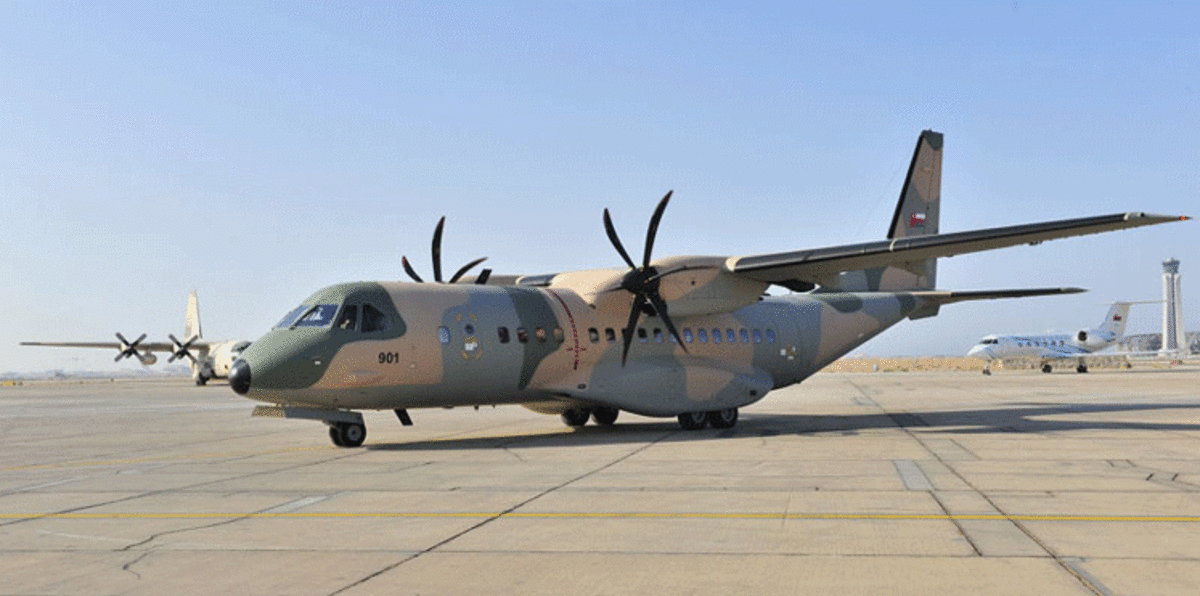 بالصور..  بوساطة عُمانية وصول أمريكيّين أفرج عنهم من اليمن إلى مسقط