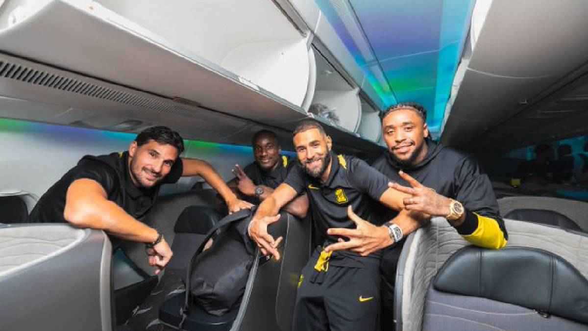 صفقة تبادلية كبرى.. الاتحاد السعودي يقترب من ضم بديل كريم بنزيما 