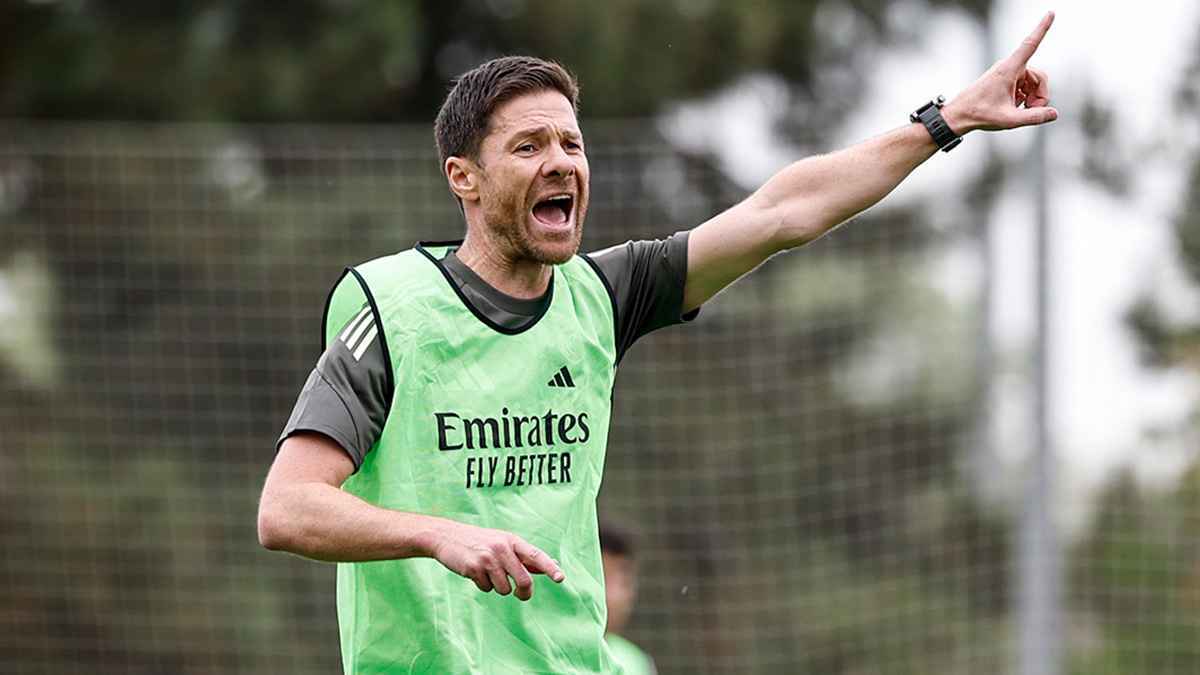 هناك المزيد.. فابرزيو رومانو يفجر مفاجأة عن صفقات ريال مدريد