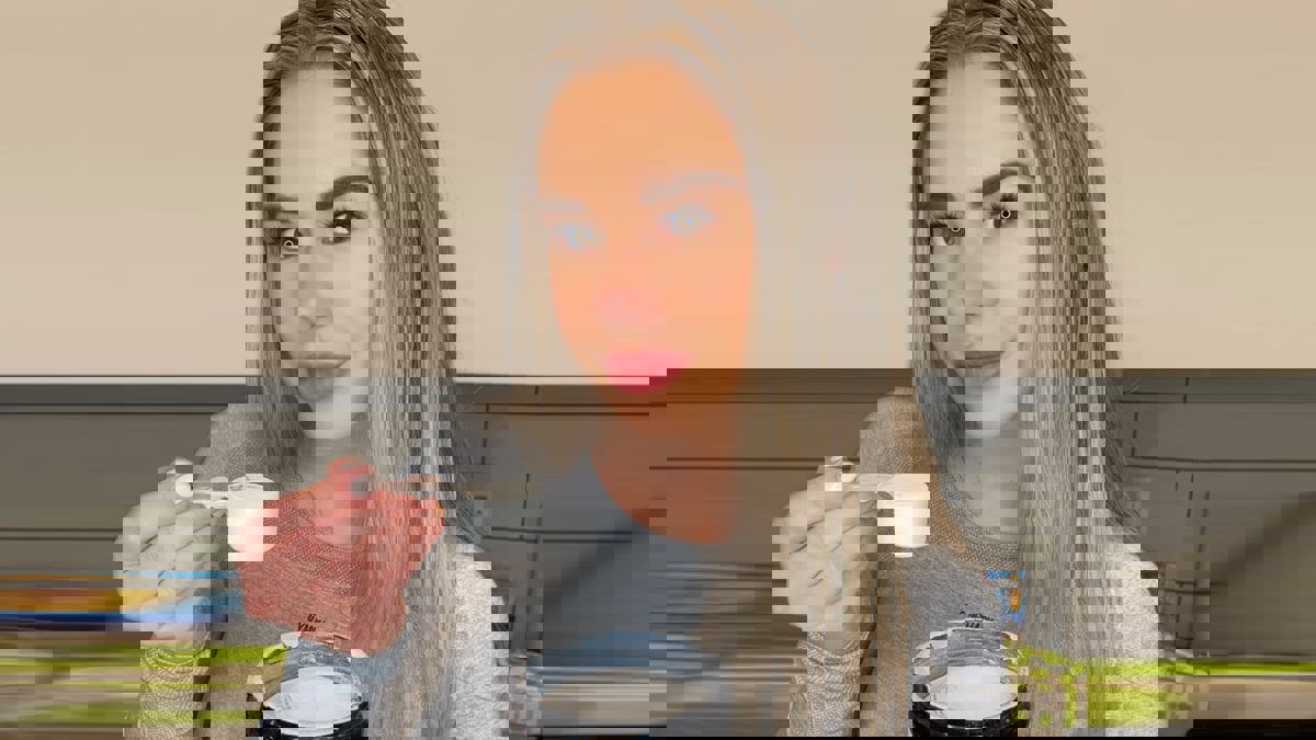 تحذير من تحدي "المغرفة الجافة".. صرعة جديدة قاتلة على "تيك توك"