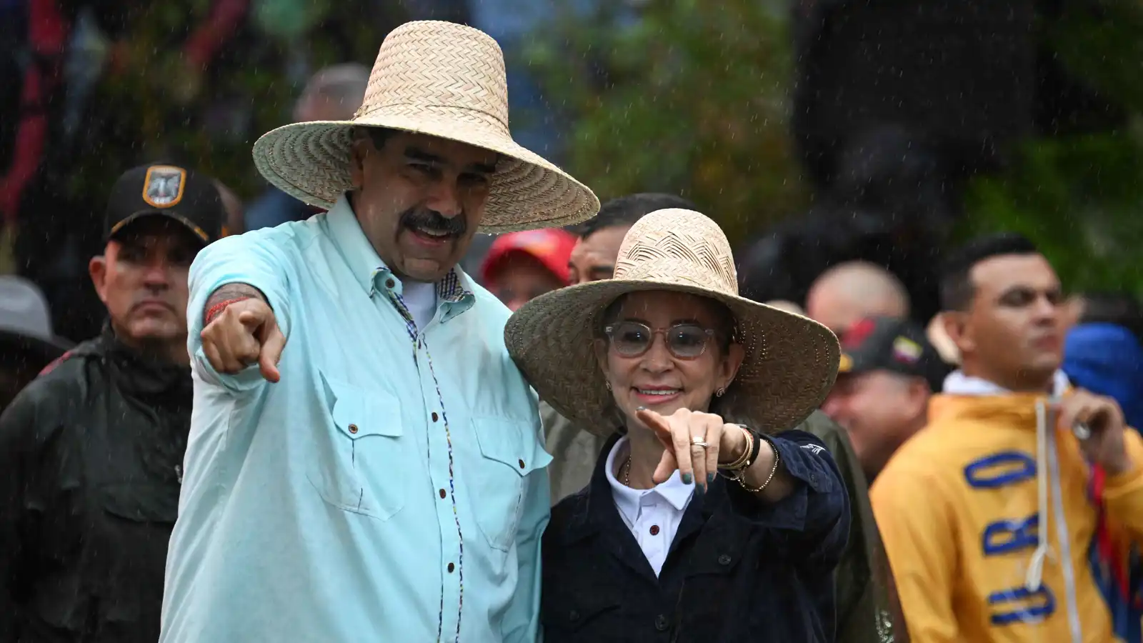 واشنطن تعتزم توجيه تهم مرتبطة بتهريب المخدرات والإرهاب لمادورو