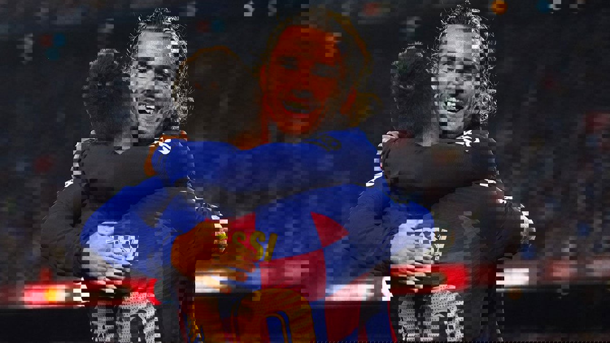 صحيفة تكشف موقف غريزمان مع برشلونة بعد أنباء اهتمام ثلاثي إنجلترا بضمه