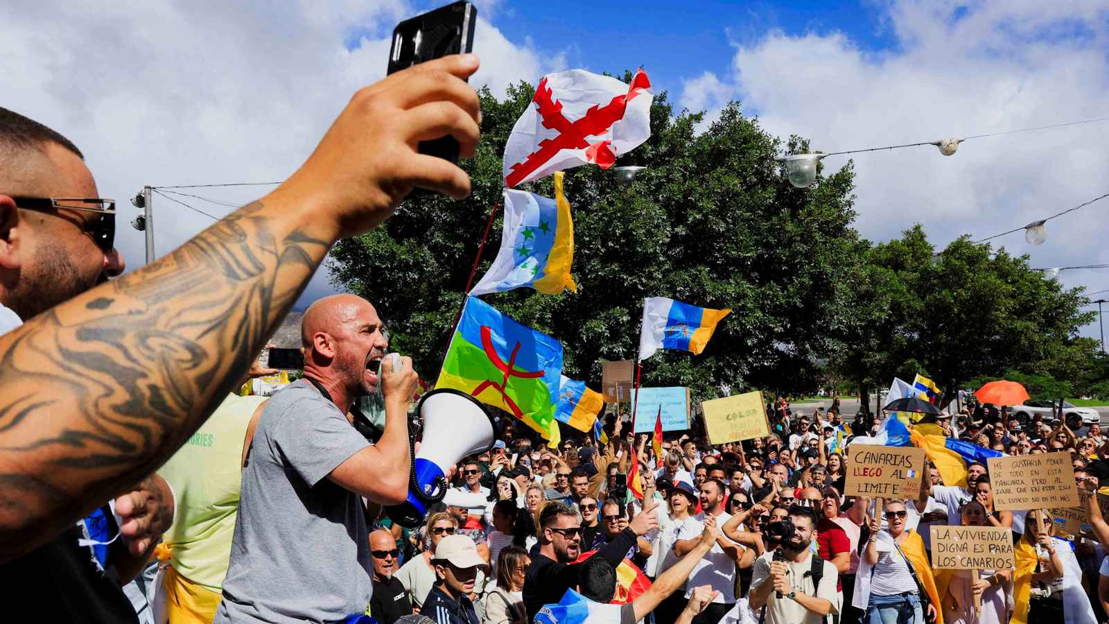 إسبانيا.. جزر الكناري تهتز على وقع احتجاجات ضد الهجرة