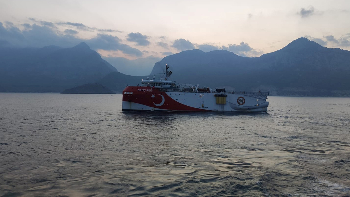 تركيا ترسل مجددا سفينتها أوروك ريس إلى شرق المتوسط