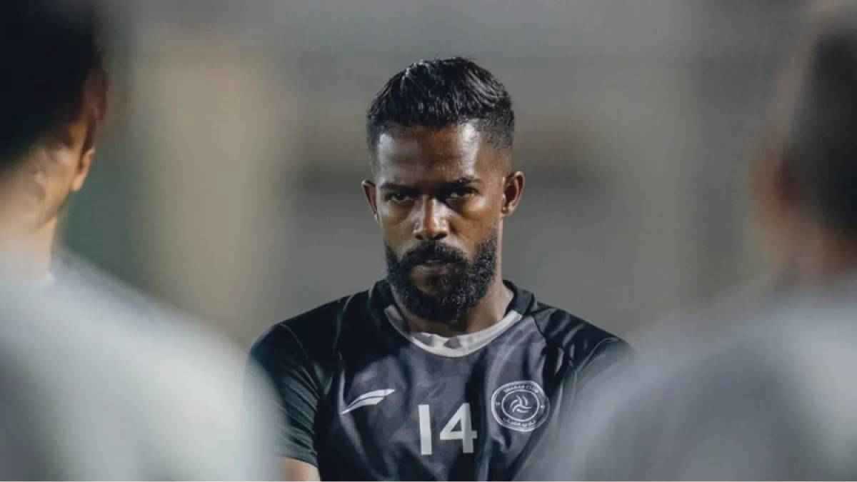 "خليهم يدقون بس".. نواف العابد يرد على عودته إلى الهلال السعودي (فيديو)