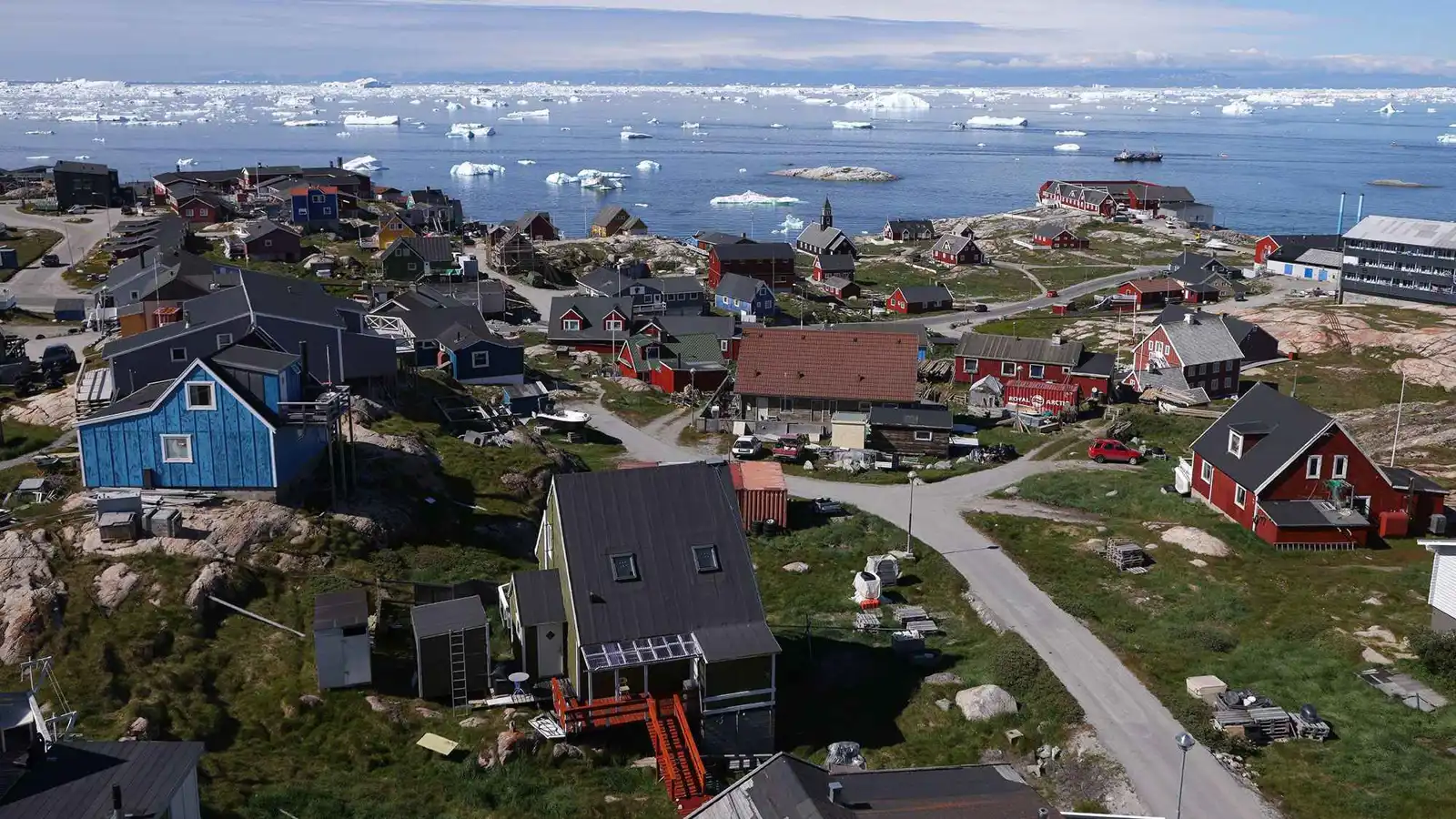 700 مليار دولار لـ"الجوهرة الشمالية".. خطة ترامب لغرينلاند تهز التوازن الأطلسي