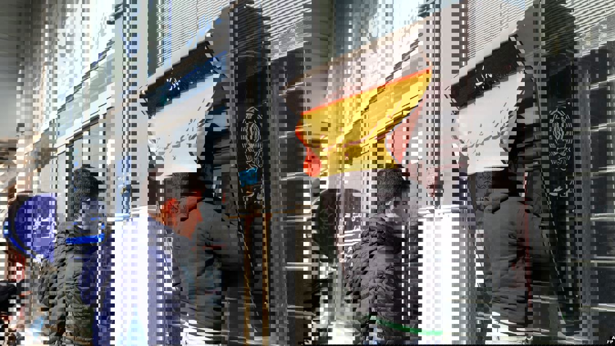 تقرير: البنوك الإيرانية في مأزق وديونها تصل إلى 360 مليار دولار