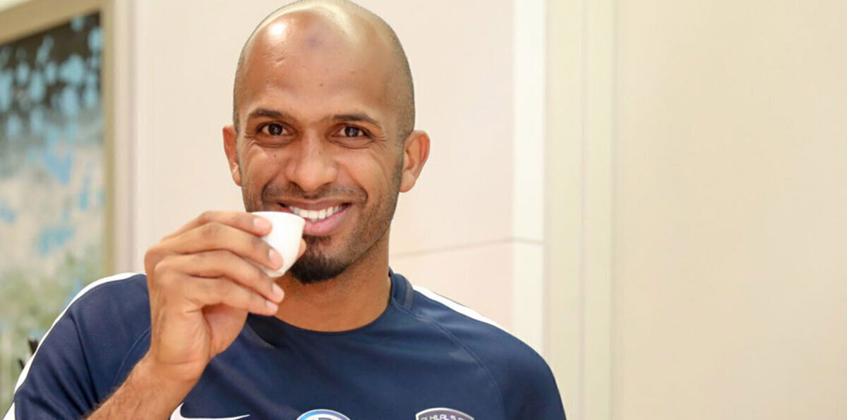 هل طلب علي الحبسي فسخ عقده مع نادي الهلال السعودي؟.. الحارس يجيب