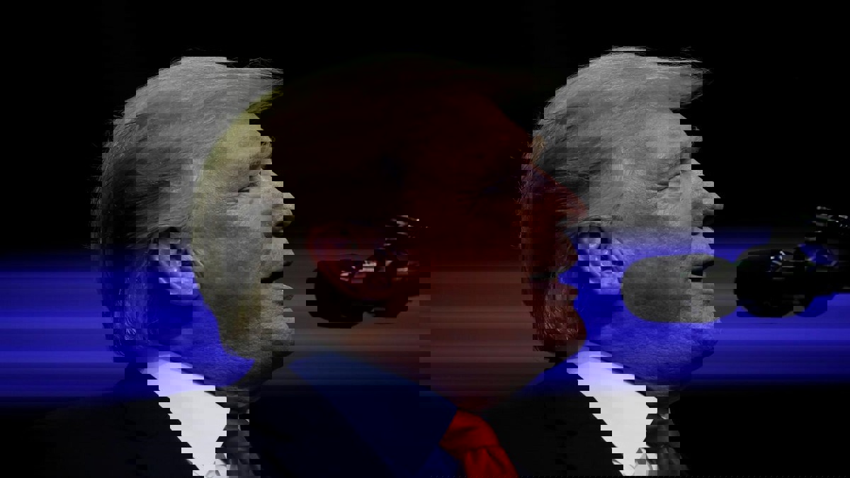 لماذا تظهر صورة ترامب كلما كتبت كلمة "غبي" في بحث غوغل؟