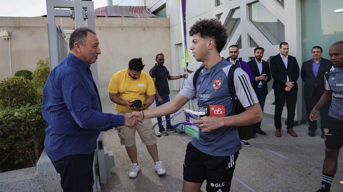 الخطيب يعطي الضوء الأخضر.. تطور حاسم في أزمة إمام عاشور مع الأهلي