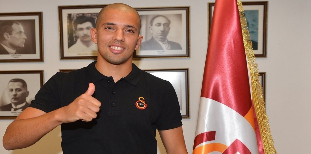 رسميًا.. الجزائري سفيان فيغولي إلى غلطة سراي التركي