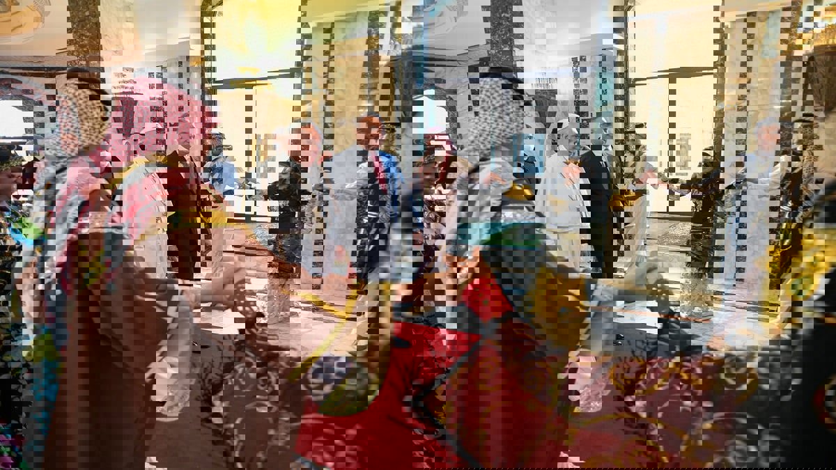 كتاب مقربون من أردوغان يعتبرون زيارة البابا إلى العراق "مؤامرة على تركيا"