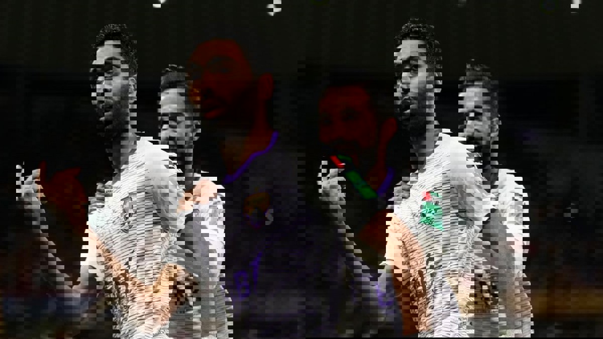 شوبير: حسين الشحات وقع للنادي للأهلي المصري 4 مواسم ونصف الموسم