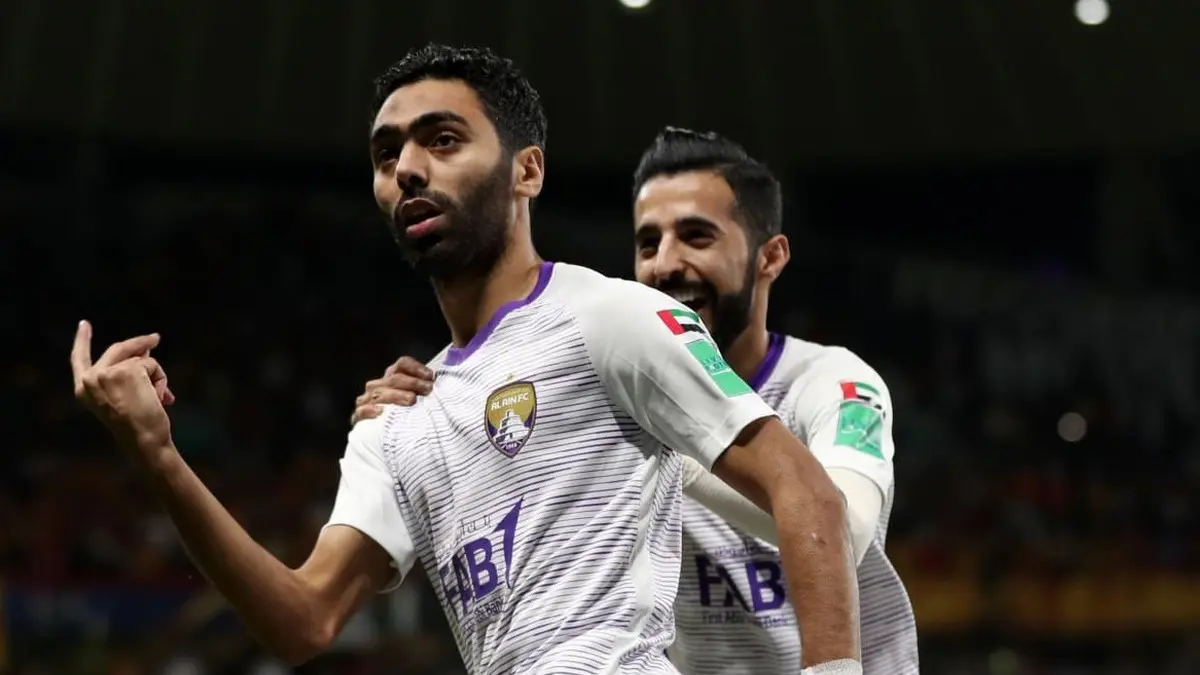 شوبير: حسين الشحات وقع للنادي للأهلي المصري 4 مواسم ونصف الموسم