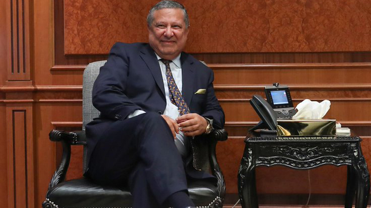 سفير المغرب لدى السعودية يؤكد استدعاءه من طرف الرباط