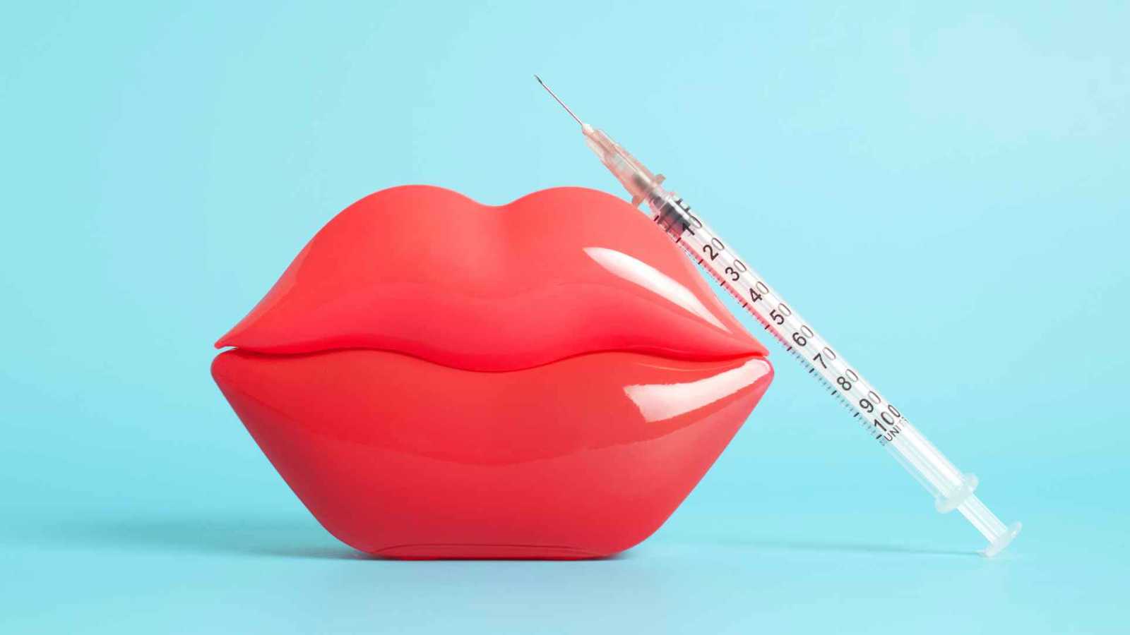 دراسة تكشف عن شكل "الشفاه المثالية" للإناث