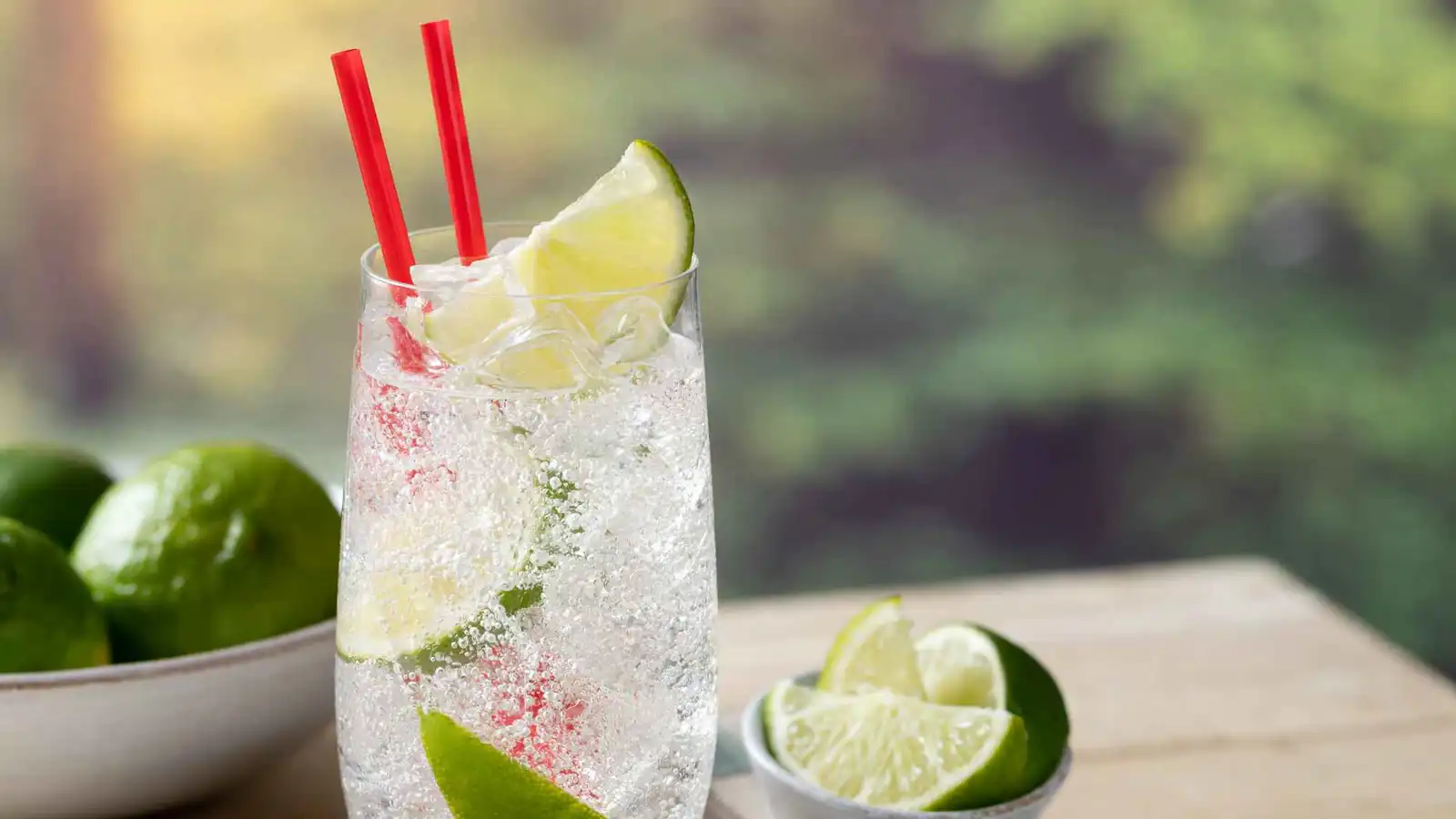 هل المياه الفوارة بديل صحي للمشروبات الغازية؟