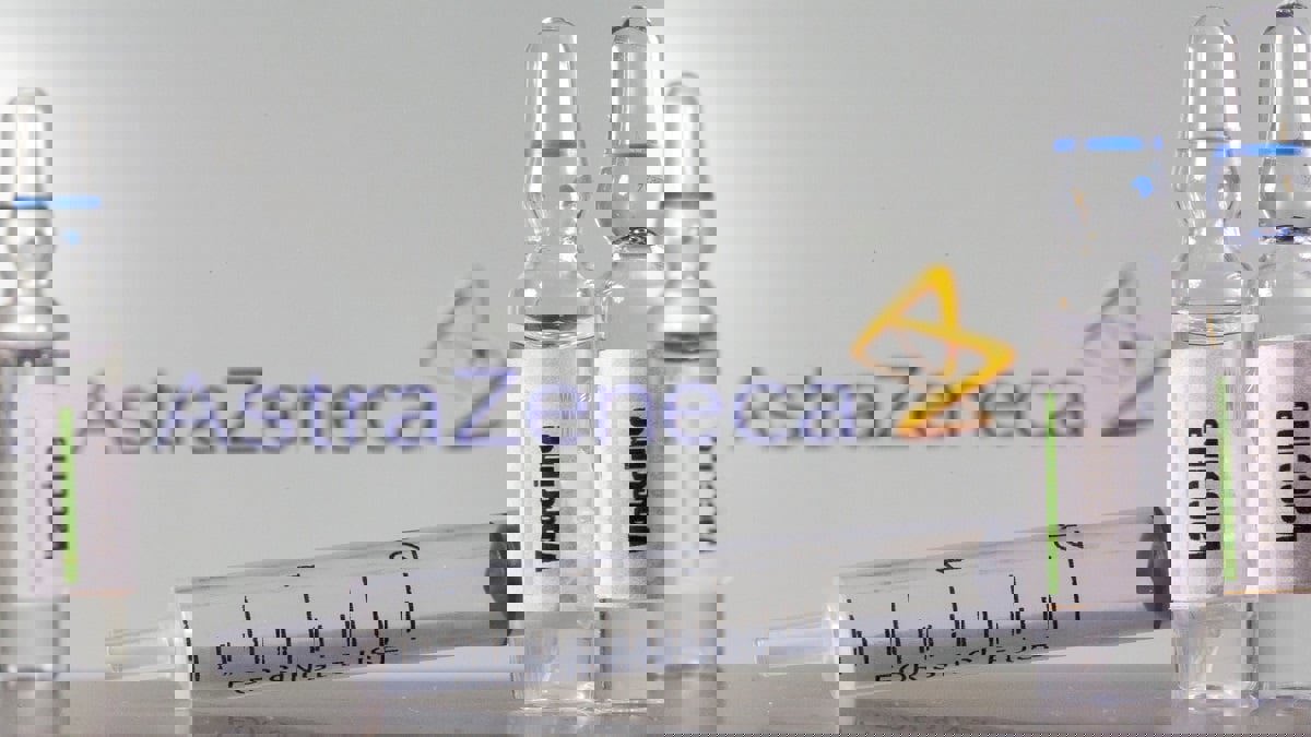 بريطانيا تبدأ التطعيم بلقاح أسترازينيكا وتحذر من "أسابيع صعبة للغاية"