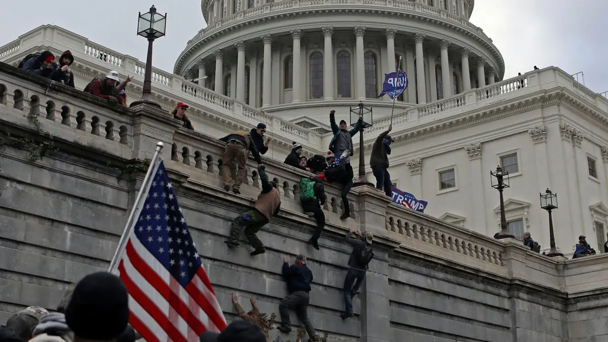 لجنة أمريكية تتلقى آلاف الوثائق المتعلقة باقتحام مبنى الكونغرس في 6 يناير