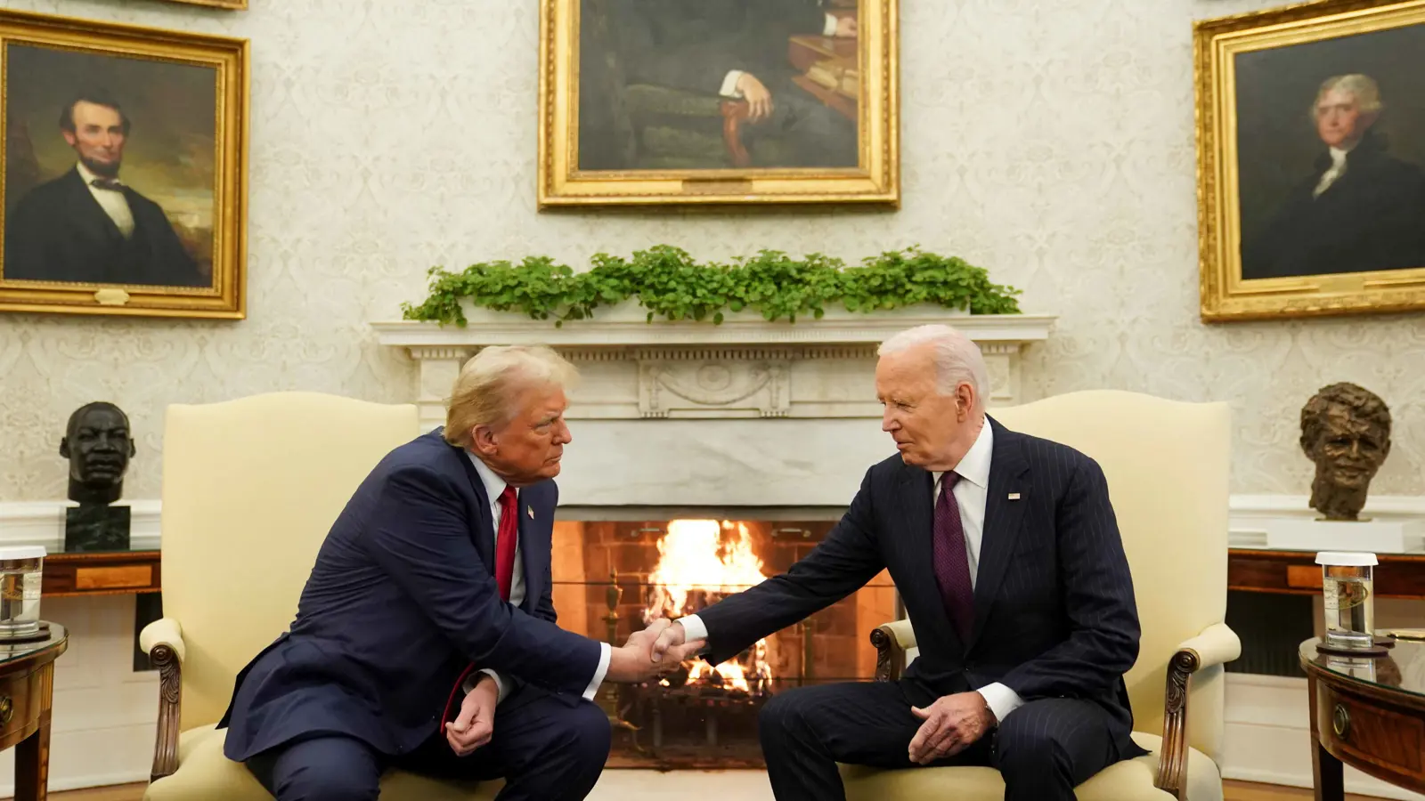 فريق ترامب يوقع مذكرة مع البيت الأبيض لبدء انتقال السلطة