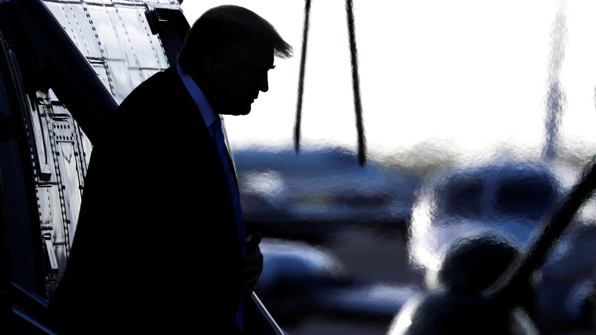 ترامب يعقد اجتماعا عاجلا مع فريقه الأمني في البيت الأبيض