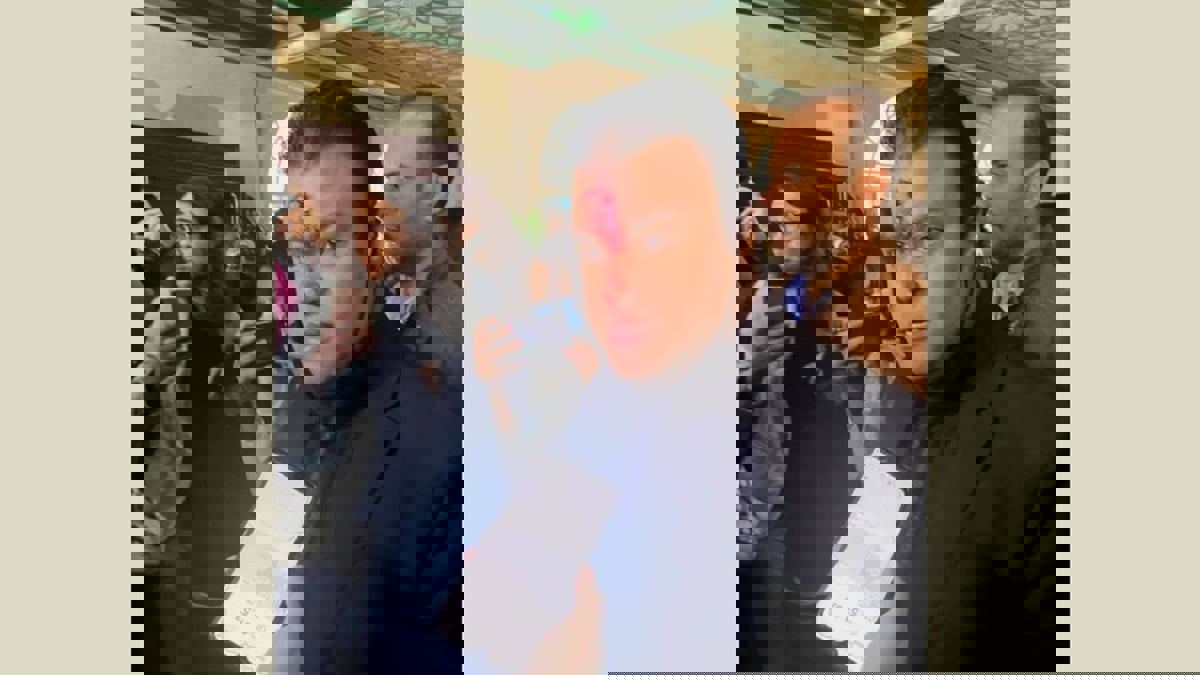 عنف في البرلمان التونسي على خلفية وصف أحد النواب الأمهات العازبات بـ"العاهرات" (فيديو)