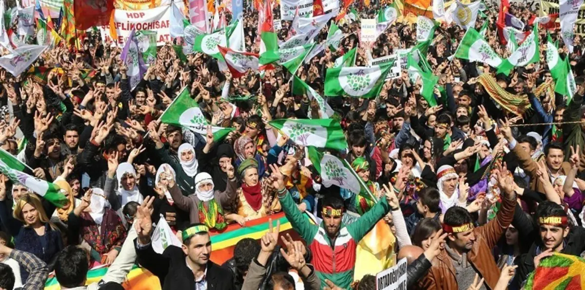 أكراد سوريا يفتتحون مكتب اتصال لهم في التشيك