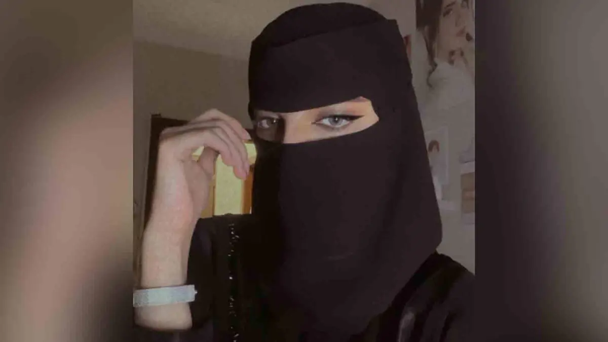 العنود اليوسف ترد على اتهام ياسر الفيصل بارتدائها النقاب بهدف الشهرة