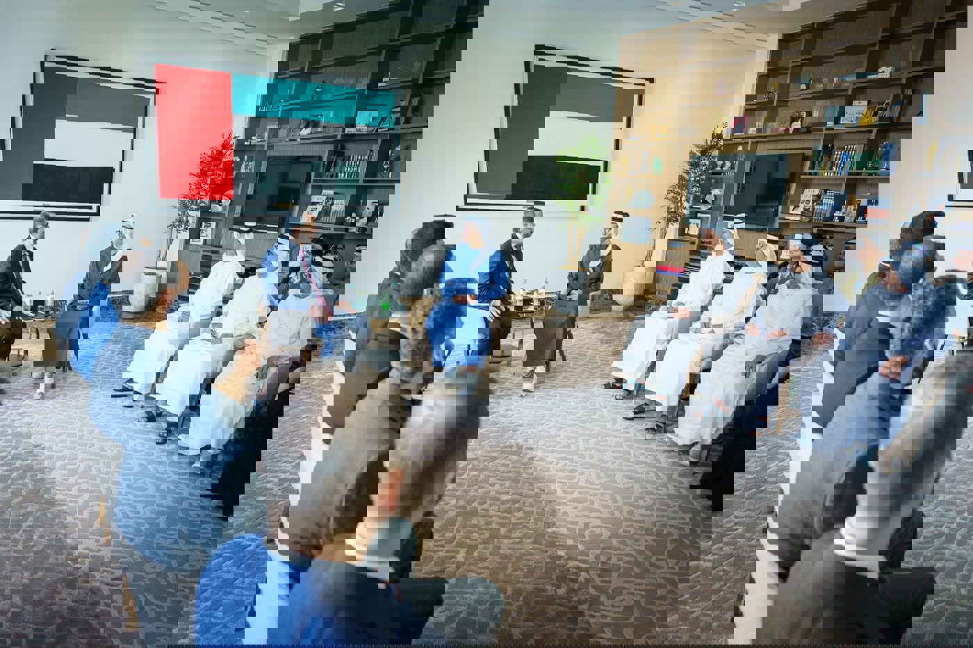 عبد الله بن زايد يستقبل الشيباني ويؤكد دعم الإمارات لاستقرار سوريا