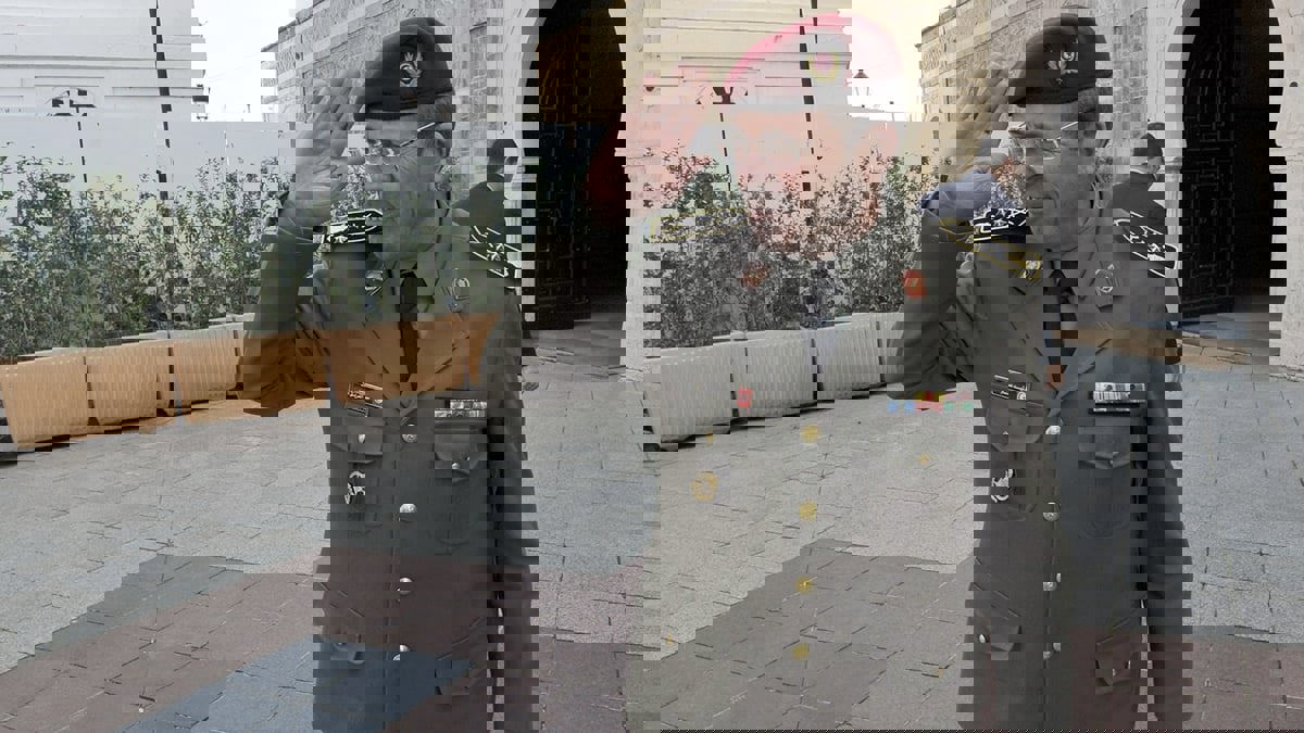 قائد الجيش التونسي تعليقا على التسريبات: بن علي هاتفني متسائلا عن إمكانية عودته