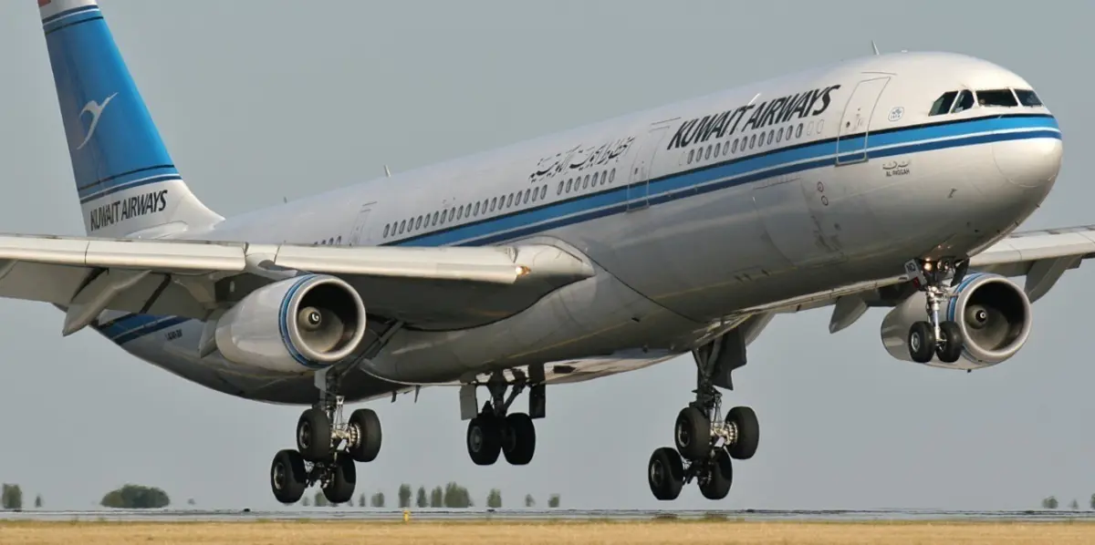 العراق يعلن استئناف الرحلات الجوية مع الكويت