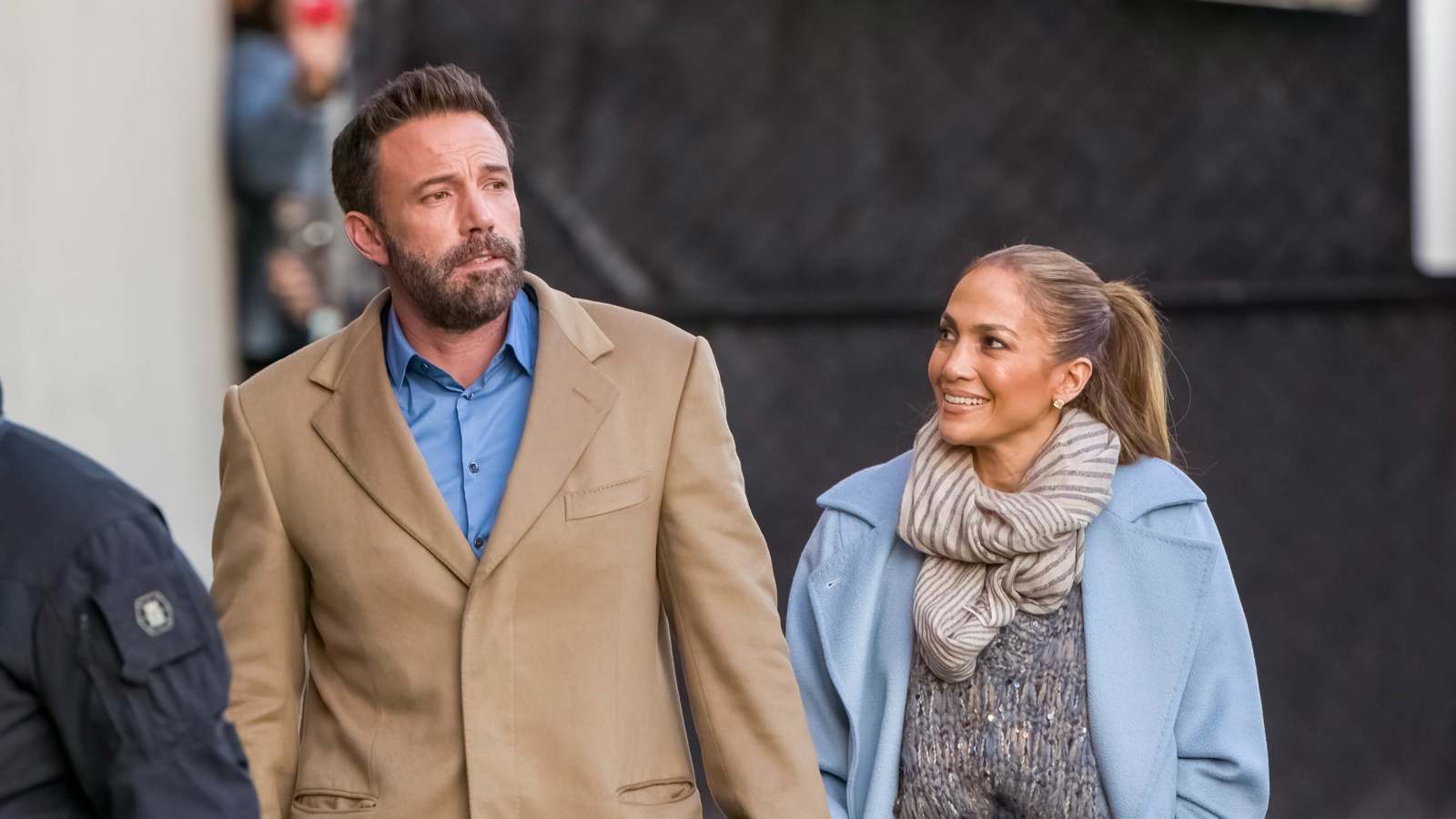 جينيفر لوبيز تحتفل بعيد الشكر.. وبن أفليك مع طليقته (صورة)