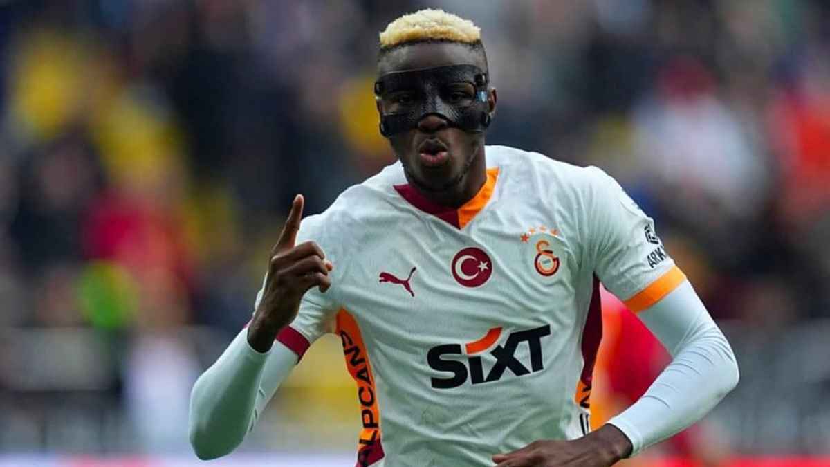 انتهى الأمر.. الهلال يتخذ قراراً حاسماً تجاه فيكتور أوسيمين