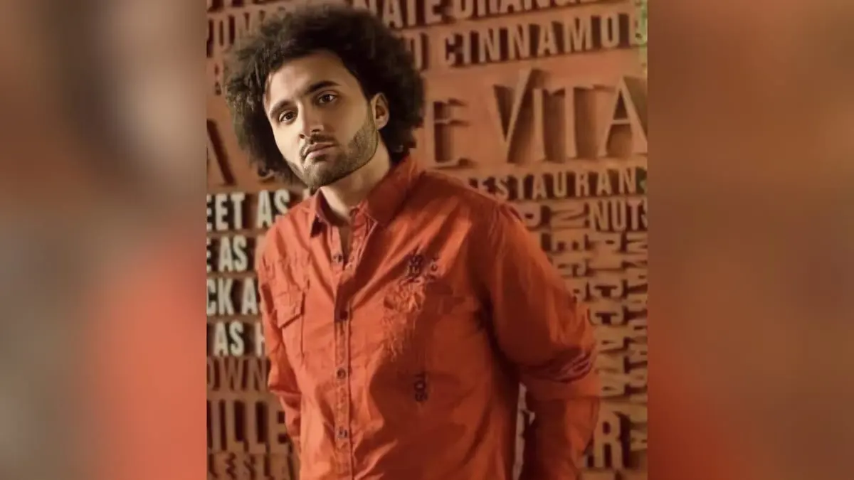 كم دفع محمد عادل قاتل نيرة أشرف مقابل توكيله المحامي أشرف نبيل؟