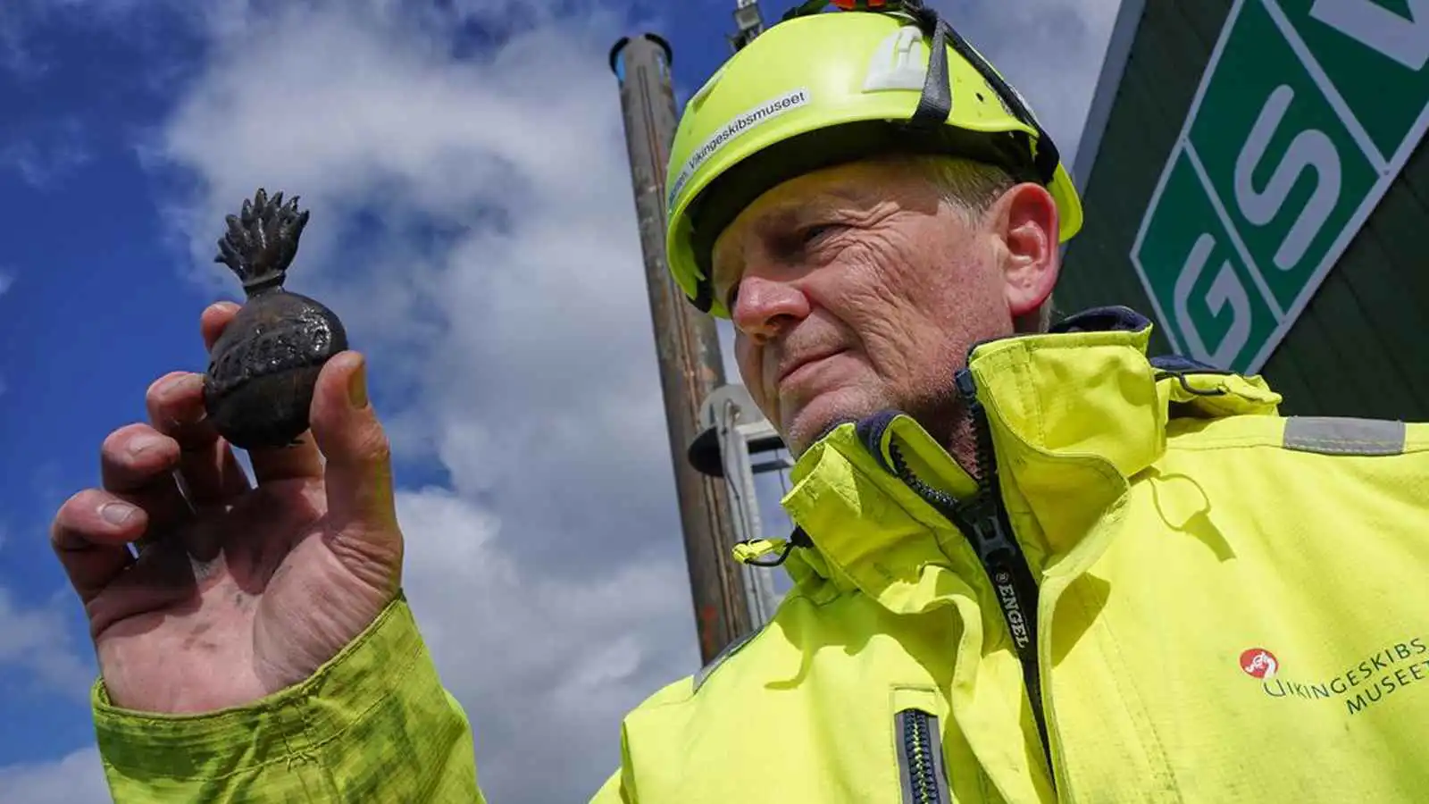 "دانبروغ" تكسر صمت القرنين.. عودة السفينة المحترقة بعد 225 عامًا