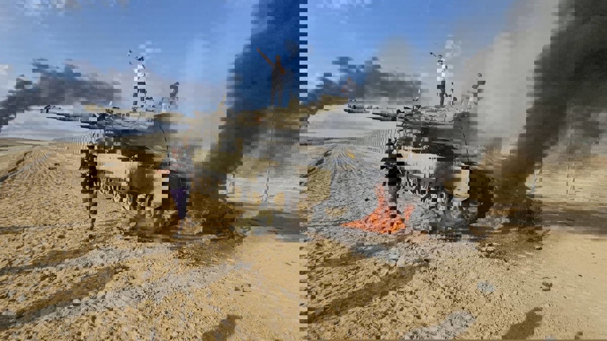 صحيفة إسرائيلية تنشر "وثائق نادرة" تكشف مخطط هجوم 7 أكتوبر

