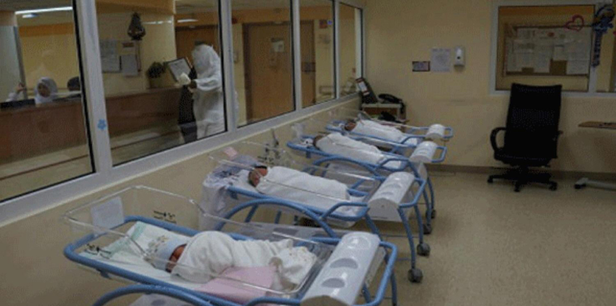 رضيعة تعيش بأمعاء "خارجية" في جازان السعودية