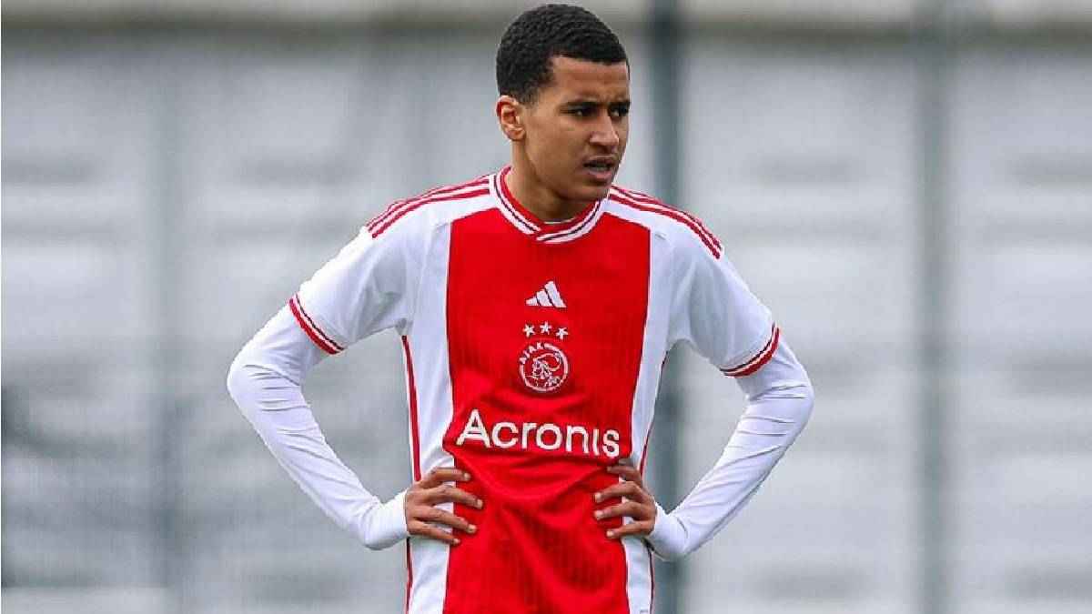 مراهق مغربي يشعل صراعا بين سان جيرمان ومانشستر سيتي