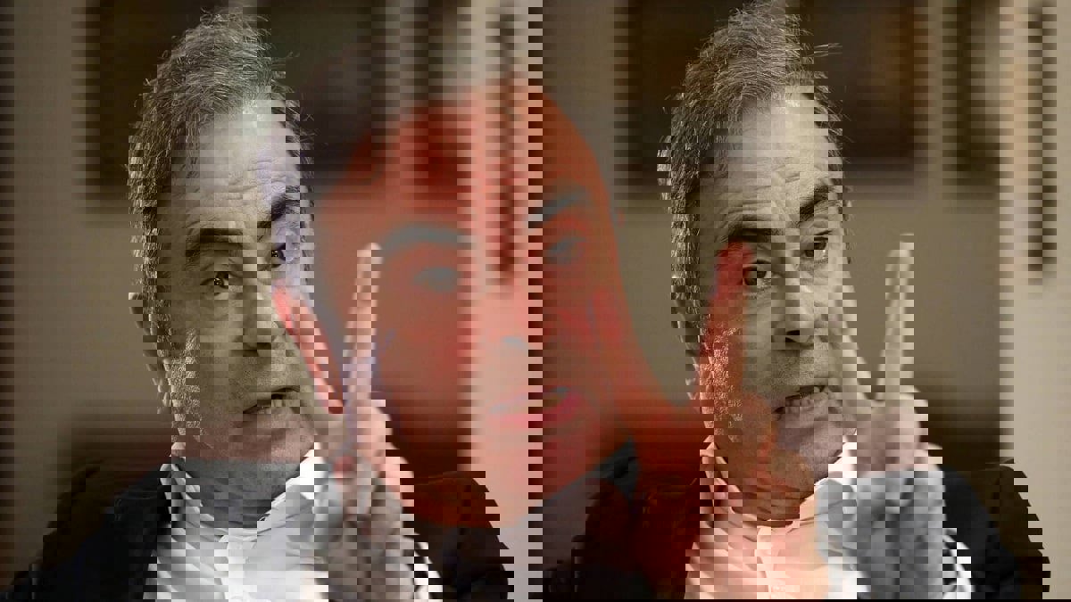 كارلوس غصن يتعهد بمعركة مطولة لتبرئة اسمه