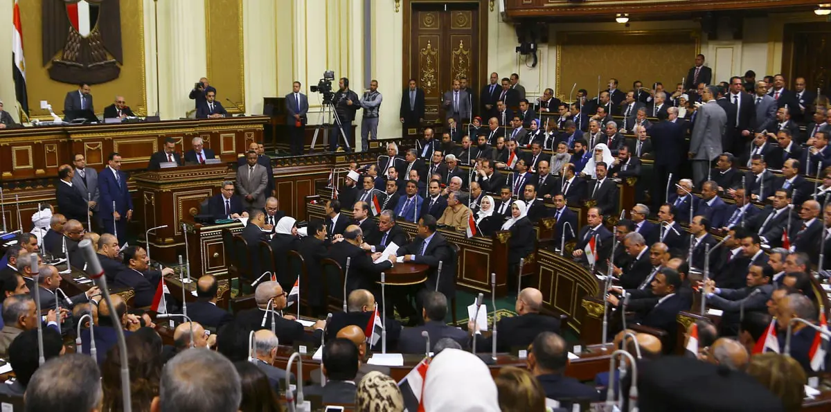 البرلمان المصري يوافق على قرار السيسي تمديد حالة الطوارئ