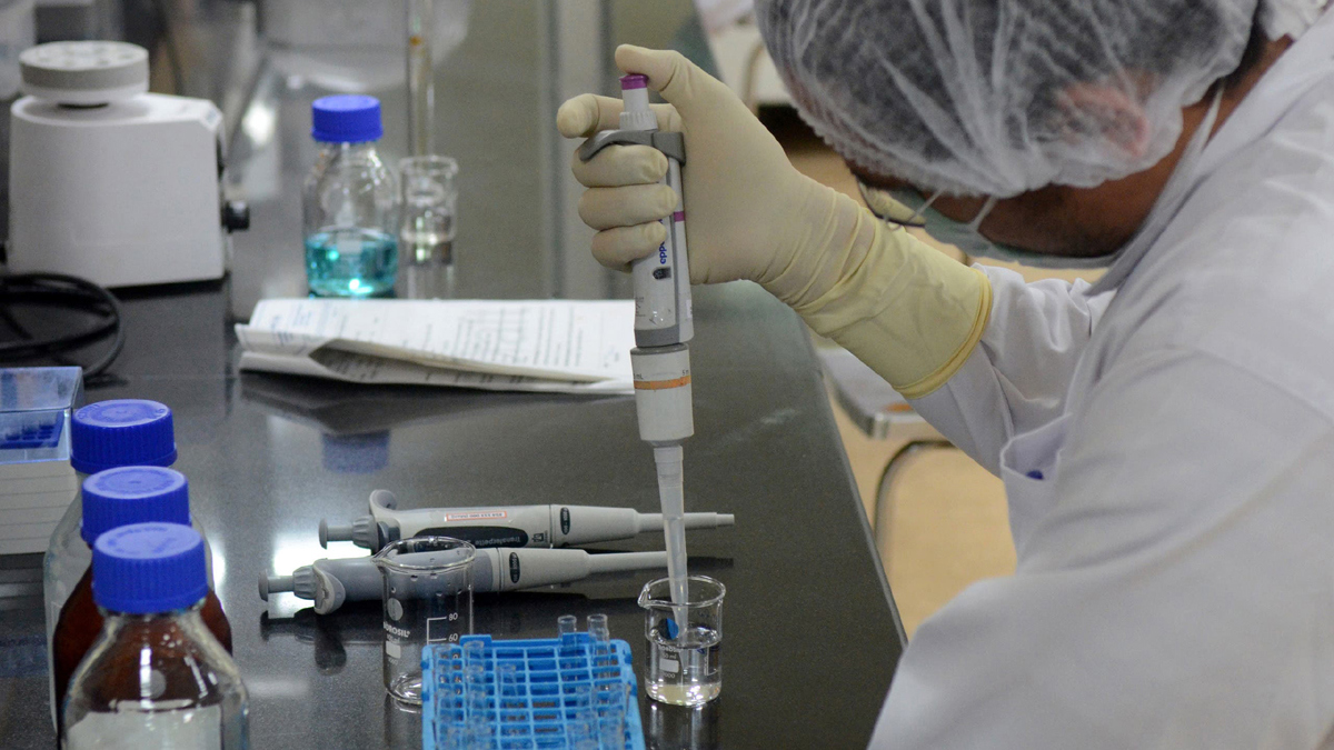 الهند تعلن النجاح في عزل السلالة المتحورة من كورونا واستزراعها