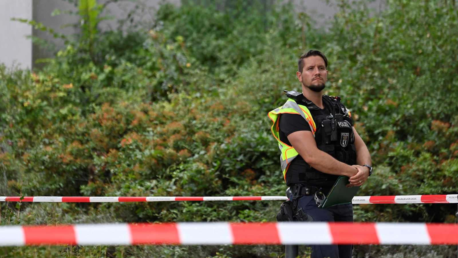 ألمانيا تضبط 4 جنود ورجل شرطة ضمن خلية يمينية متطرفة