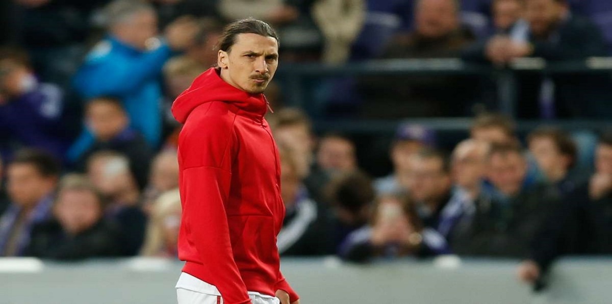 هل يستمر زلاتان إبراهيموفيتش مع مانشستر يونايتد؟