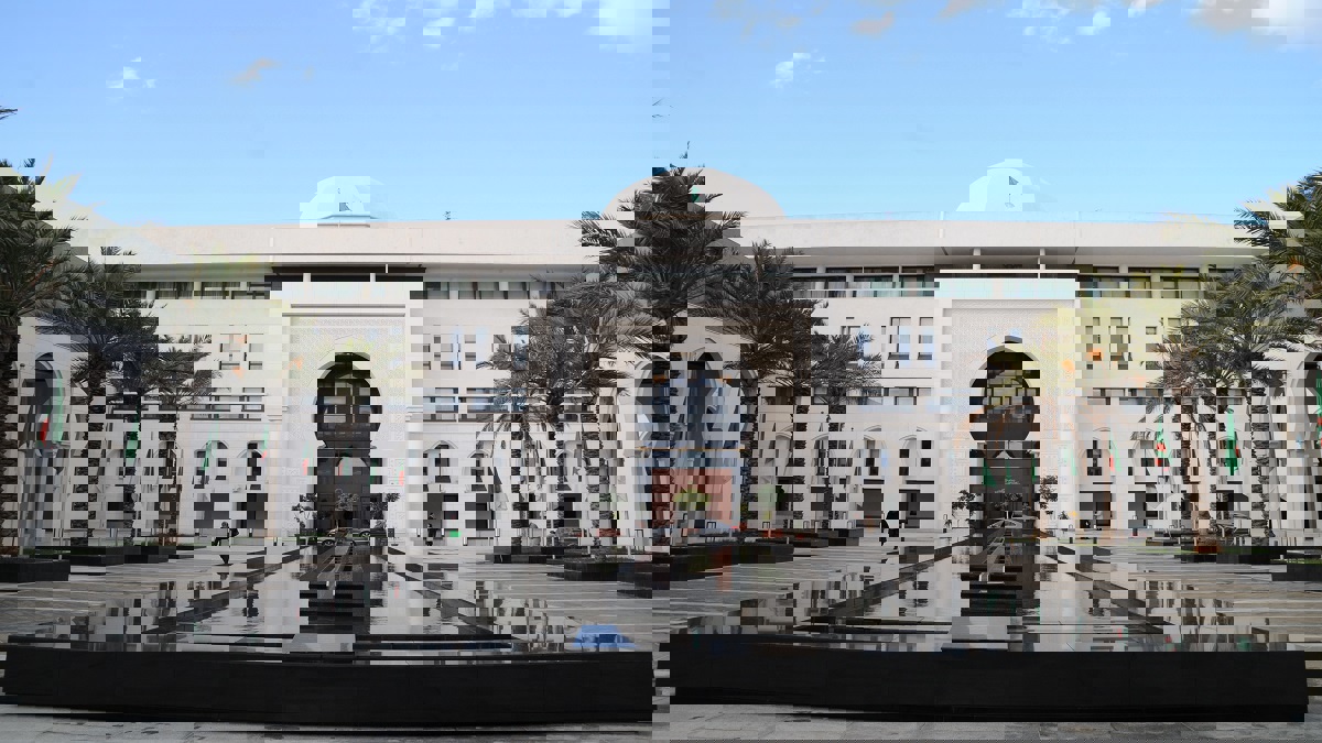 الجزائر تستدعي سفيرها بجنوب أفريقيا بسبب "فضيحة جنسية"