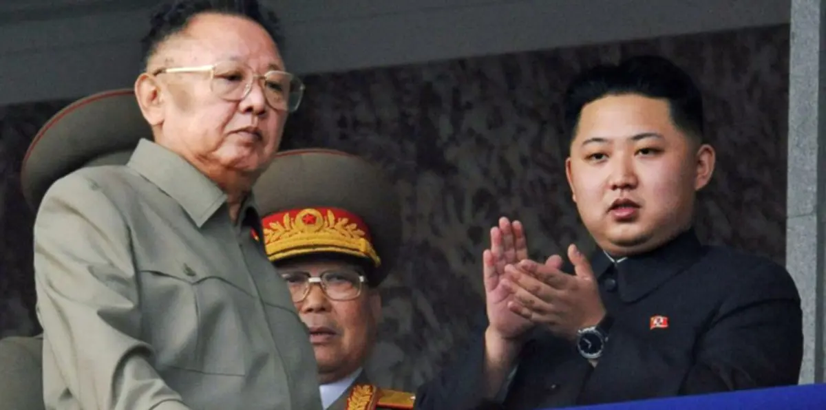 بالصور.. زعيم كوريا الشمالية يختطف طالبًا أمريكيًا ليعلم ابنه الإنجليزية
