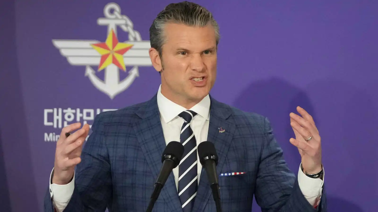 أطلق "عقيدة تسليحية" جديدة.. هيغسيث يشعل "ثورة" في البنتاغون