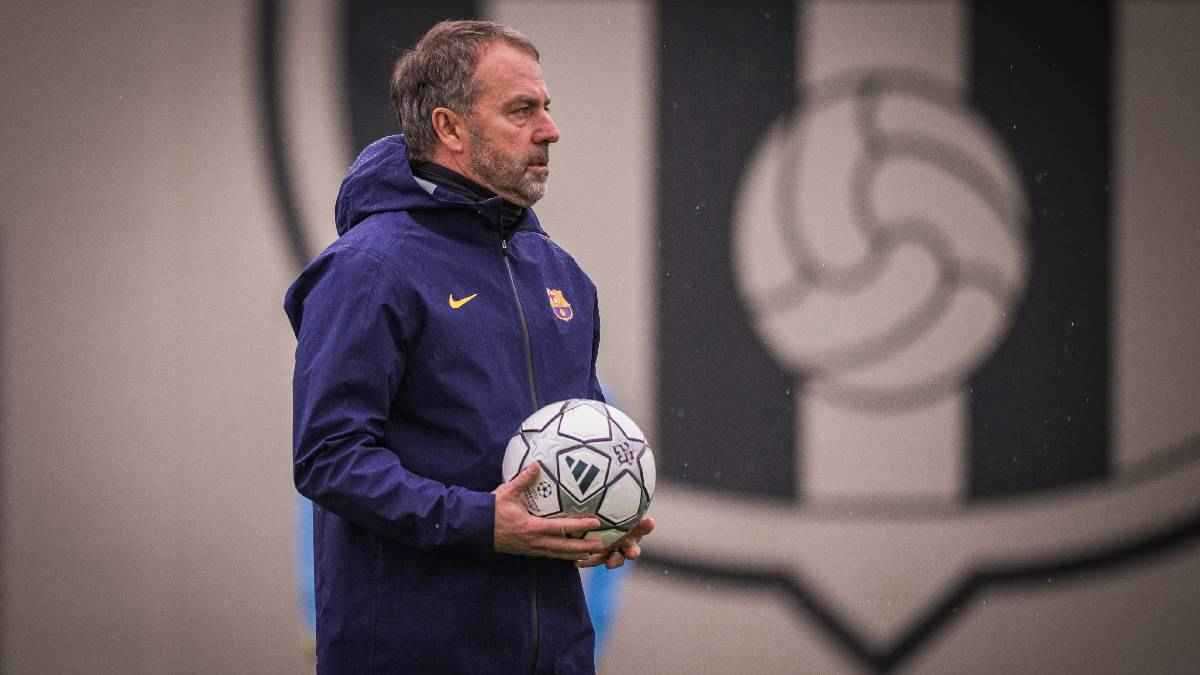 قبل مواجهة سلافيا براغ.. فليك يعلن رحيل نجم برشلونة الإسباني 