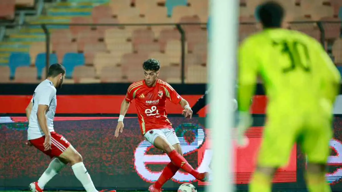 ليس إهدار الفرص.. سبب "صادم" وراء بكاء وانهيار إمام عاشور