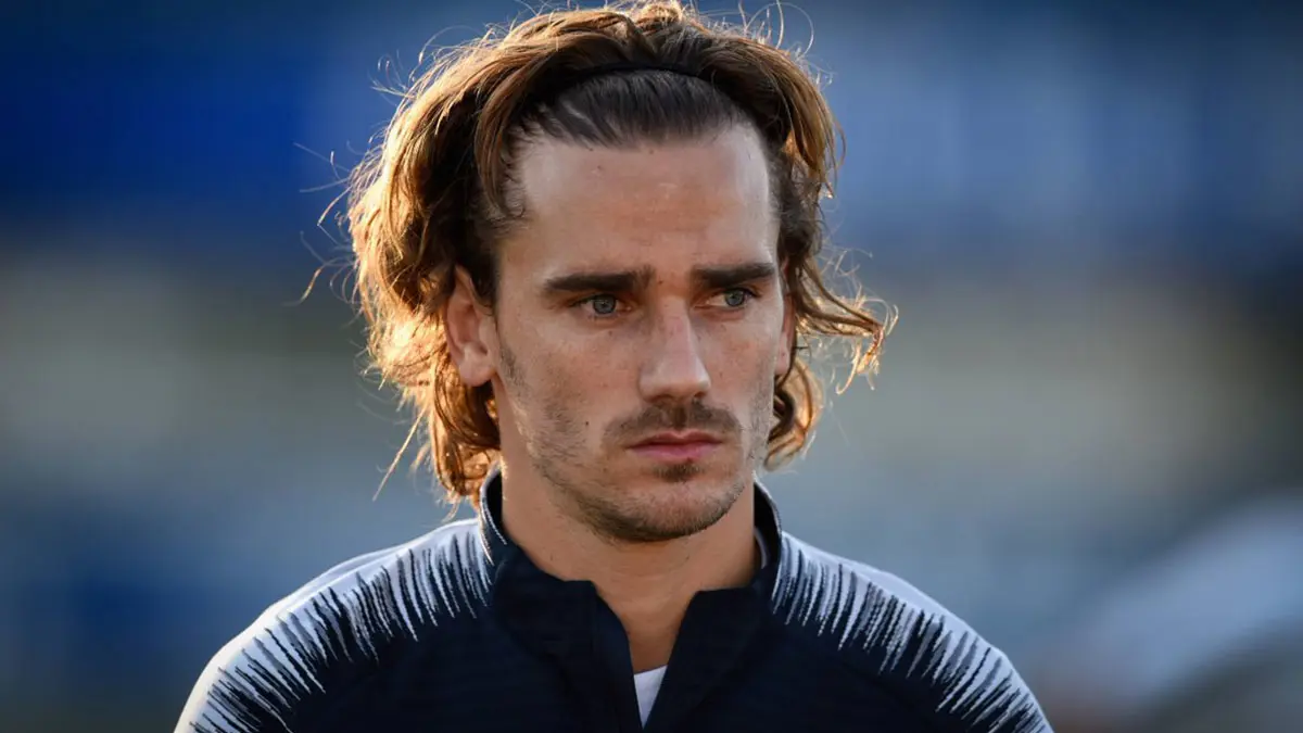 دييغو كوستا يدافع عن قرار رحيل غريزمان إلى برشلونة: كان يحلم باللعب مع ميسي وسواريز