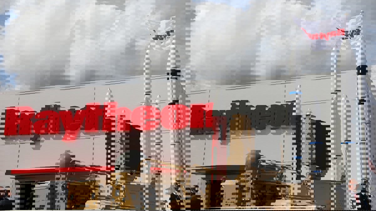 بلومبيرغ: السعودية تقترب من الحصول على أسلحة أمريكية متطورة قبل رحيل ترامب